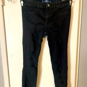 Hollister black jeans size 29 destroyed look